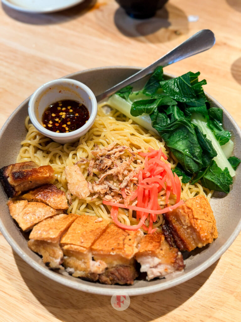 pork crackling with dry noodles