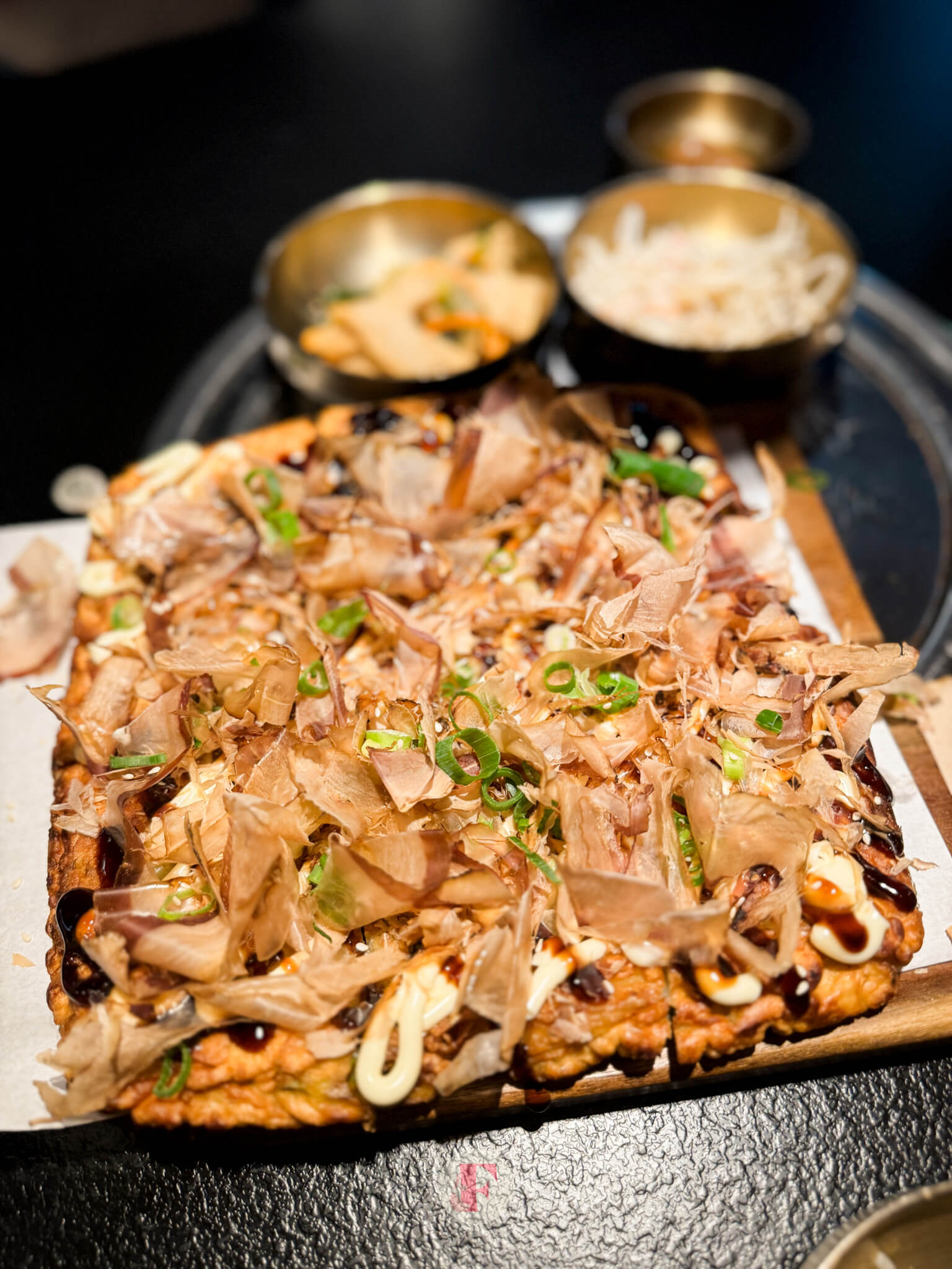 Seafood okonomyaki